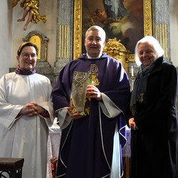 Nachtrag vom letzten Sonntag: unser Herr Pfarrer hatte Geburtstag