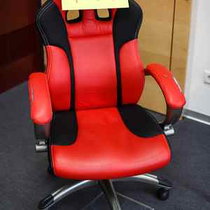 Frühjahrsputz im Büro / Gerd Neuhold, Sonntagsblatt