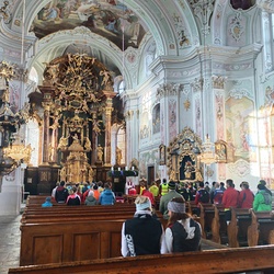 Traditionelle Andacht in der Weizer Basilika mit DSG Sportseelsorger Alfred Jokesch