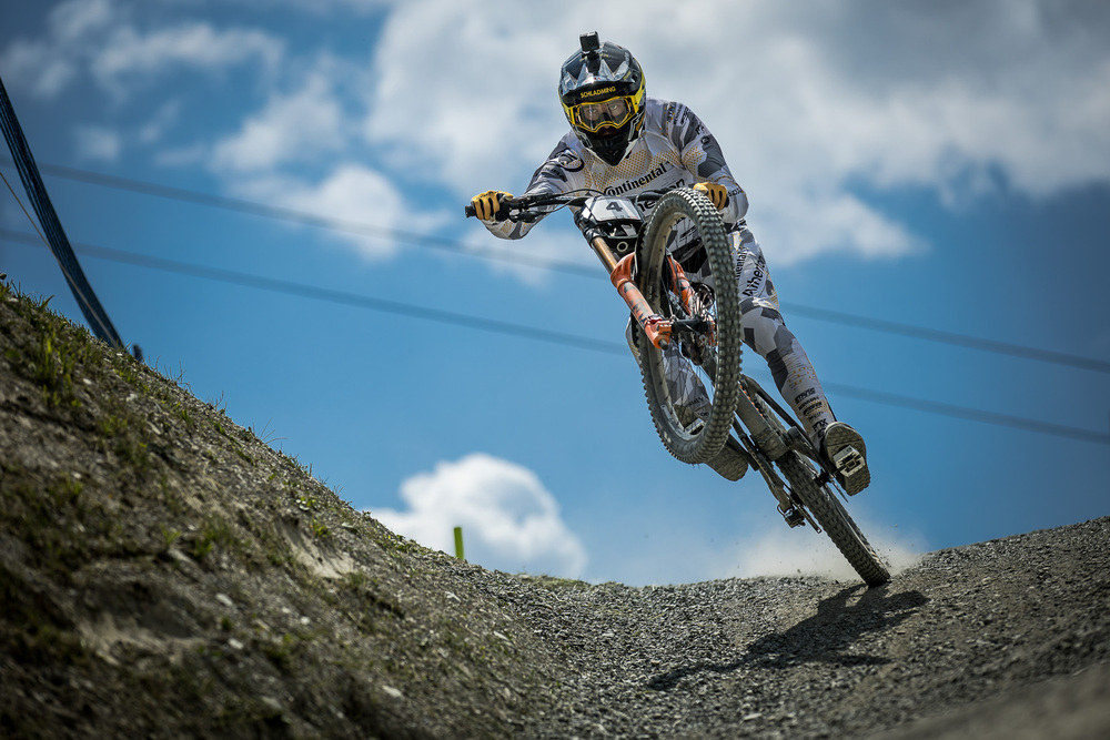 Downhill Weltcupsieg von Andreas Kolb in Leogang, 2023 © Nathan Hughes